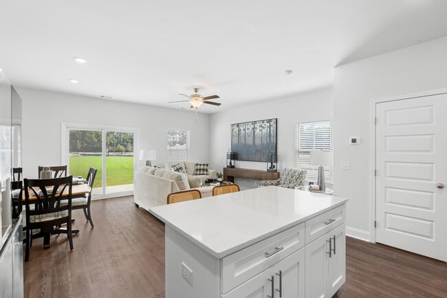 Photo - Oak Grove Townhomes