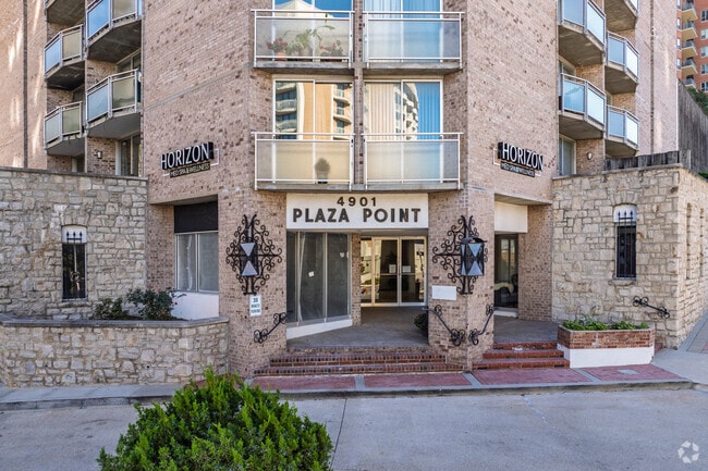 Plaza Point Apartments