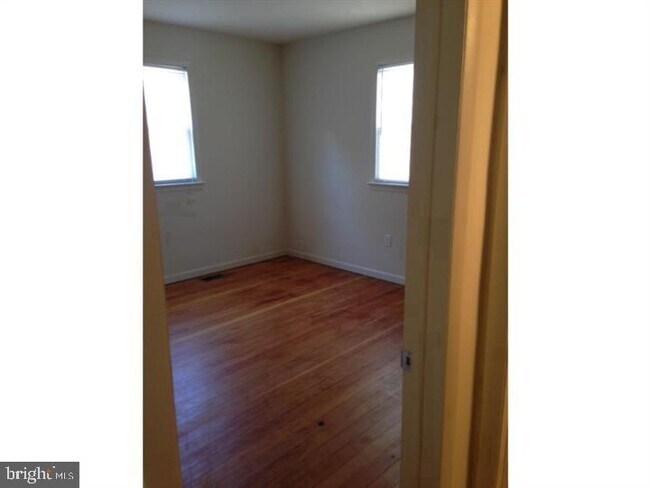 95 Linden Ave Unit B