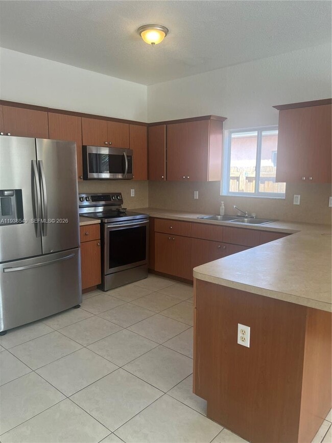 Photo - 1304 SE 7th Ct