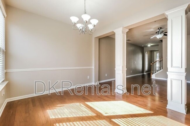 Photo - 6685 Story Cir