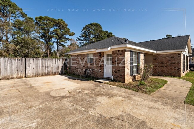 Photo - Charming 3-Bed 2-Bath Brick Home in West Mobile