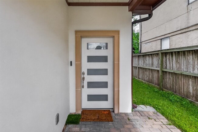 Photo - 224 N Stiles St