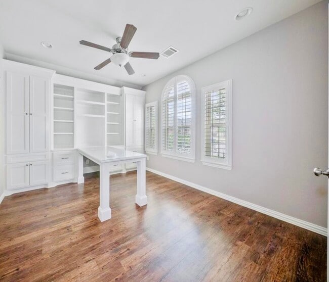 Photo - 3306 Benbrook Springs Ln