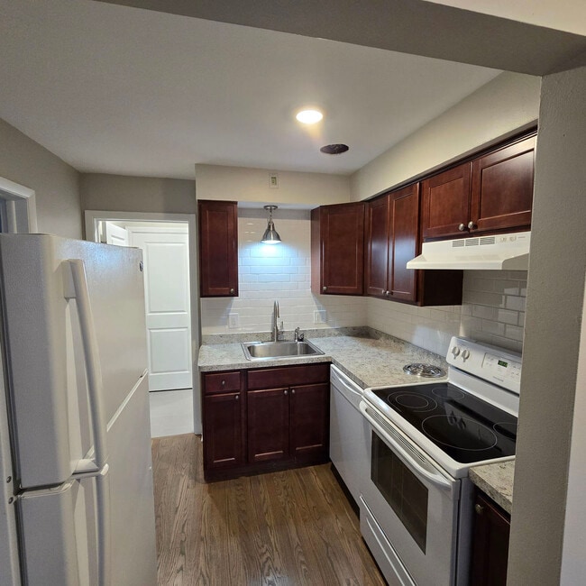 Photo - 1817 W Touhy Ave Unit 2D