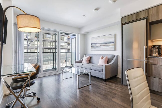 Building Photo - 99 Howard St