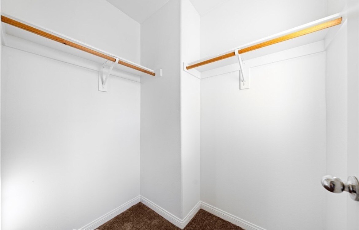 Photo - 4790 Preston St