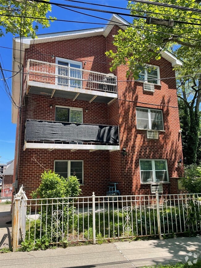 Building Photo - 528 Throgs Neck Expy Unit 3 Rental
