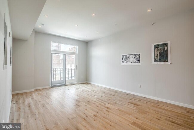 Photo - 412 S 13th St Unit 605