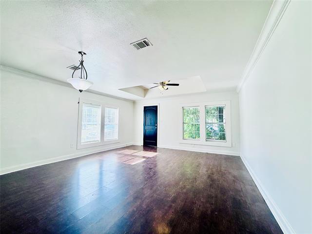 Photo - 814 W College St
