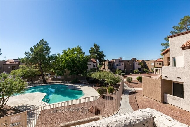 Building Photo - 2963 Juniper Hills Blvd Unit 204