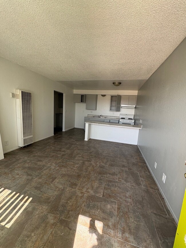 Photo - 11200 Auburn Ave Unidad 75