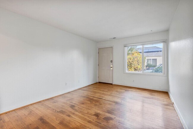 Photo - Lovely remodeled 1-bdrm/1-bath in 7-plex—Off-street parking, dedicated storage, & shared laundry Unit 9465