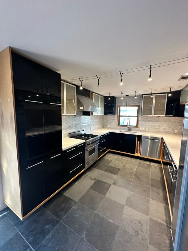 Photo - 7326 Lehigh Dr