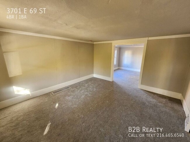 Photo - 3701 E 69th St