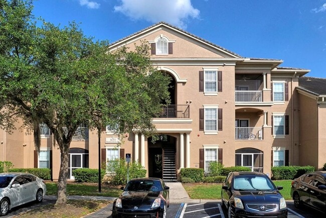 Building Photo - Capri at Hunters Creek Unit 914 Rental