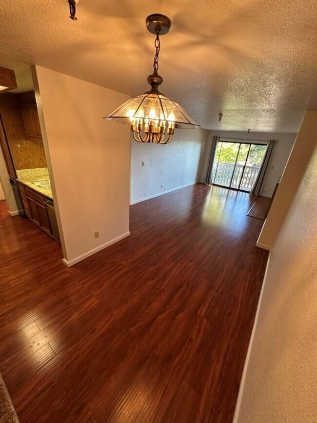 Photo - Nor Cal Realty, Inc - 2 bedroom 1.5 bath c... Unidad 206