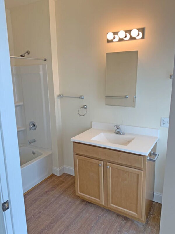 323 Pearl St Unit 12