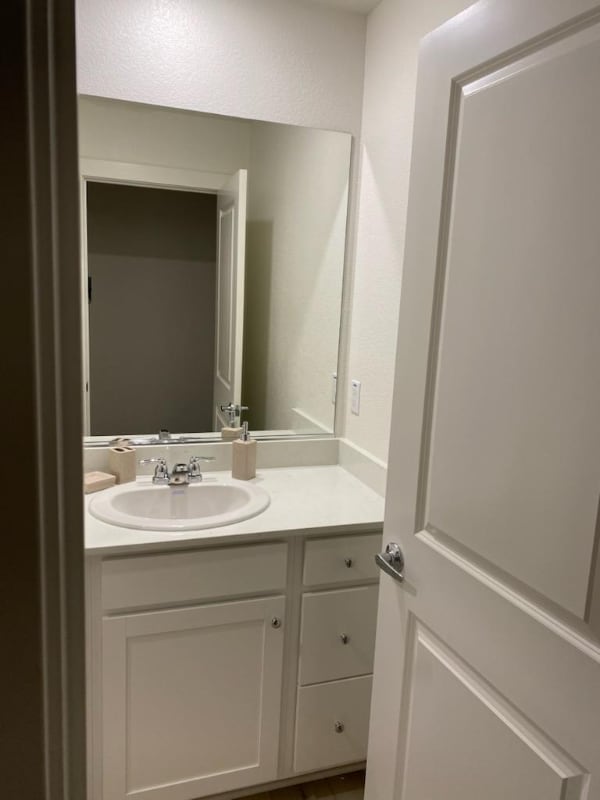 Photo - 754 S Rapallo St