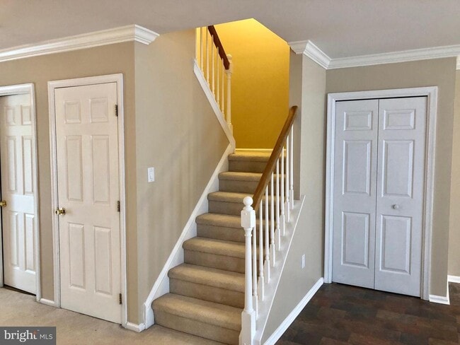 Building Photo - 905 Kennedy Ct Rental