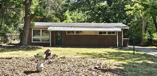 Building Photo - 4214 Kildare Dr