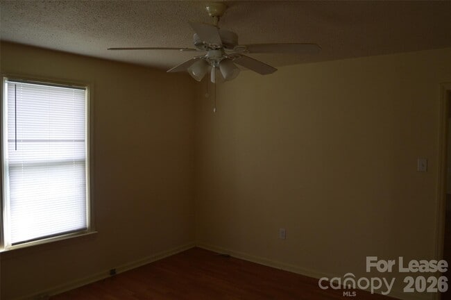 Photo - 208 Wilson St Unit B