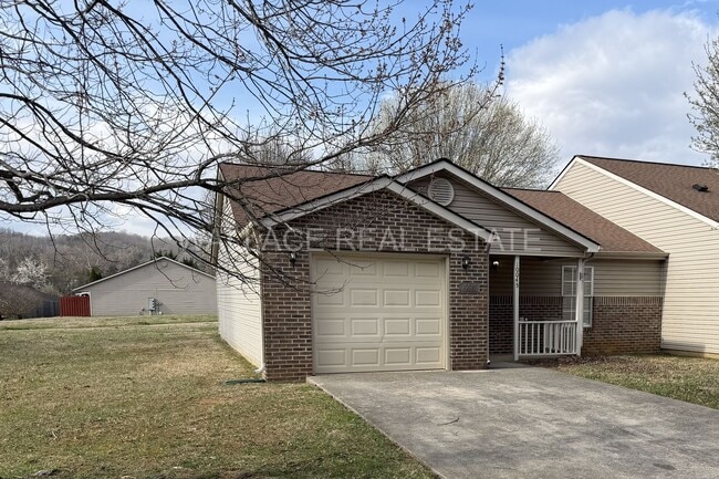 Photo - WEST KNOXVILLE WESTBROOKE CONDO OFFERS ALL ONE LEVEL LIVING