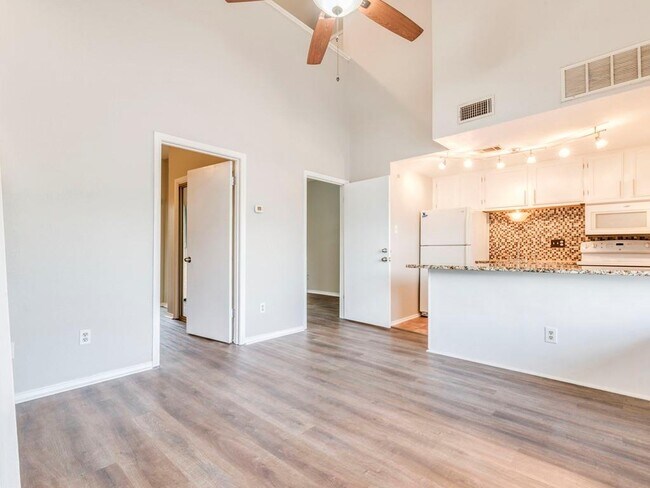 Photo - 601 Nelray Blvd Unit 13