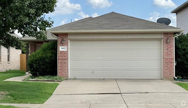 Building Photo - 5912 Ridge Lake Dr Rental