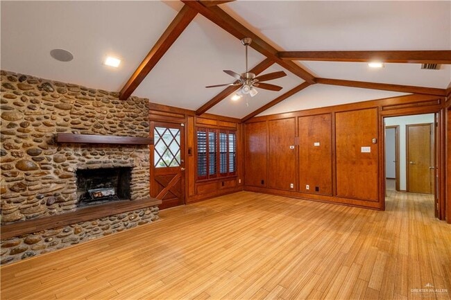 Photo - 19 Xanthisma Ave