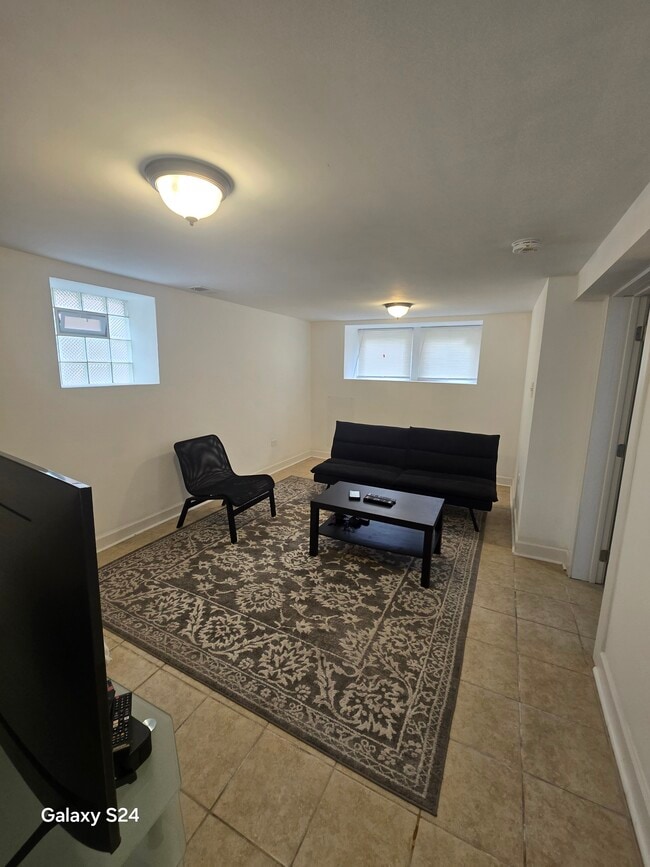 Photo - 5255 N Mobile Ave Unit 1