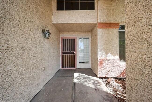 Photo - MOVE IN SPECIALS!! 5BD 3BA with Pool in We...