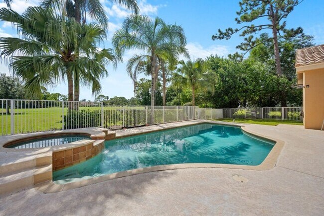 8738 Marlamoor Ln