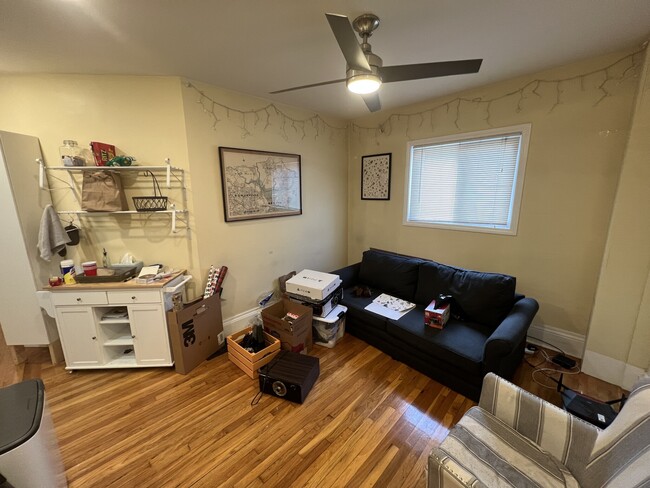 Building Photo - 89 Morrison Ave Rental
