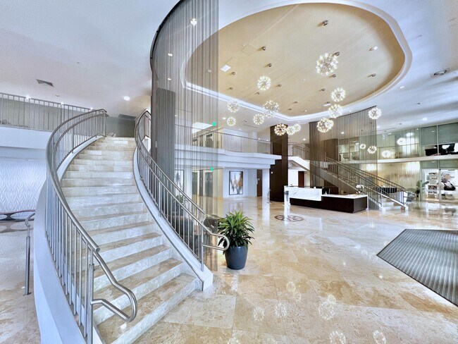 Photo - 511 SE 5 Ave Unidad 2207