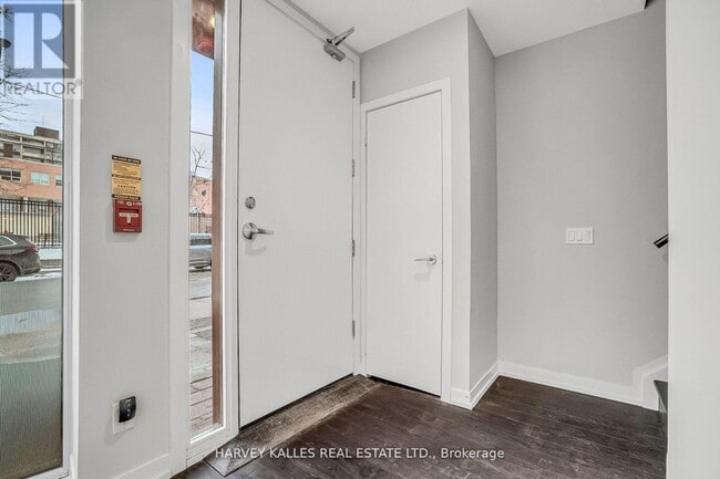 Photo - 85 Wood St