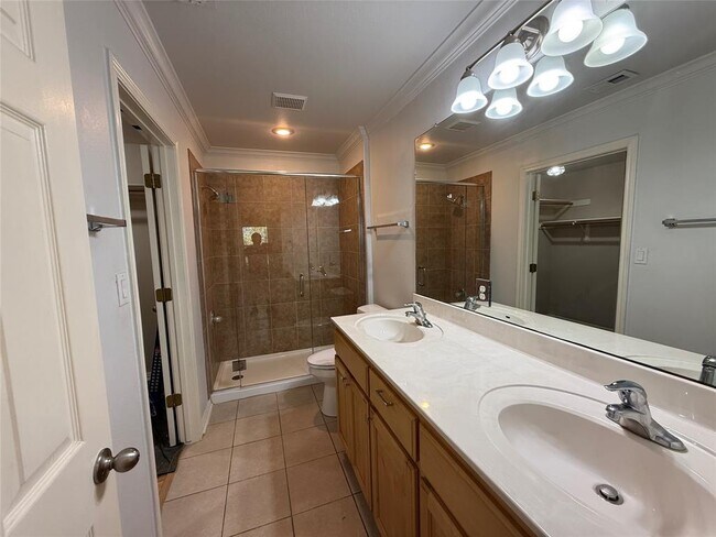 Photo - 3209 MacArthur Ave