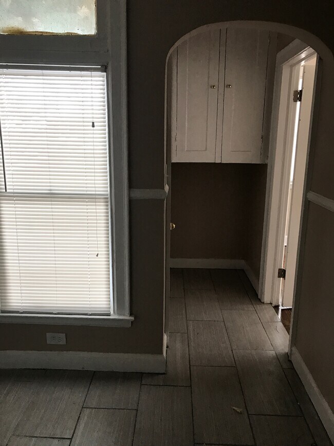 Photo - 3235 W Grand St Unit 2W