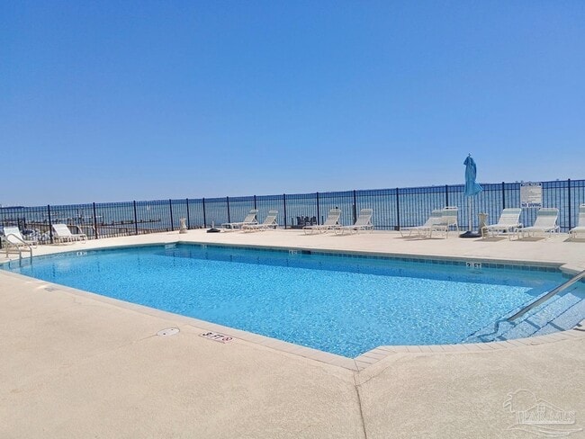 Building Photo - 825 Bayshore Dr Unit 1002