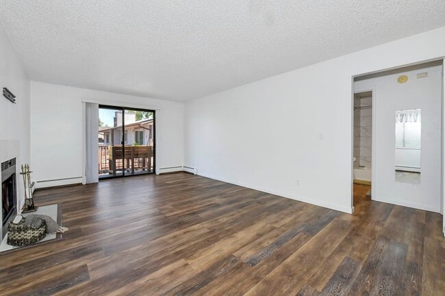 Photo - 6702 Dublin Loop W Unit C