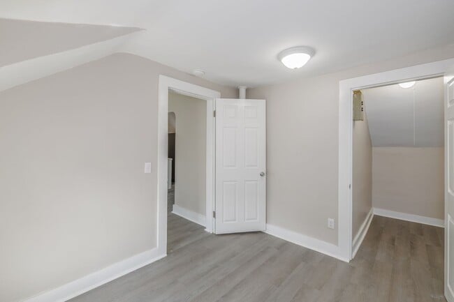 Photo - 576 Jefferson St Unidad 2