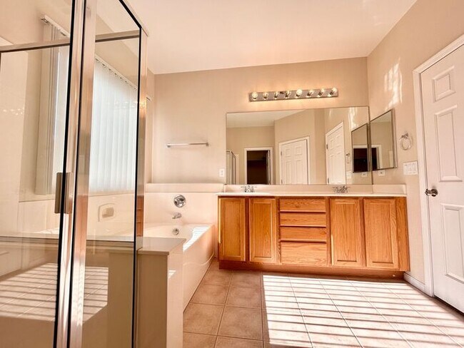 Photo - Carry Over Showing: This property has been shown before and will be rented to the first most qual...