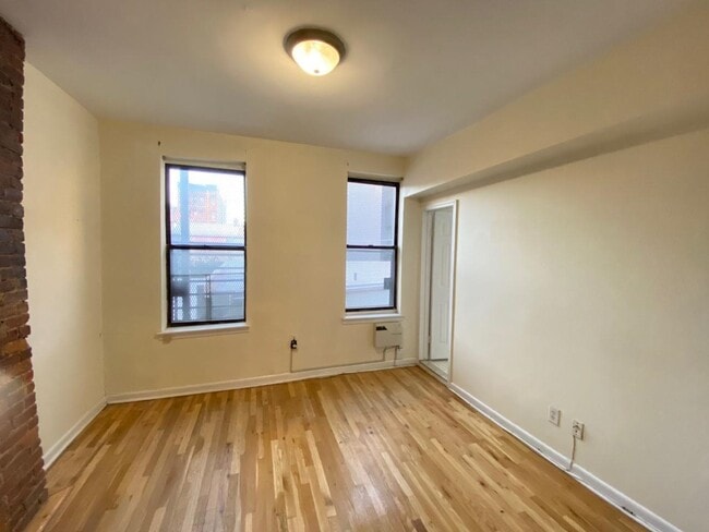 Photo - 276 1st St Unit #1