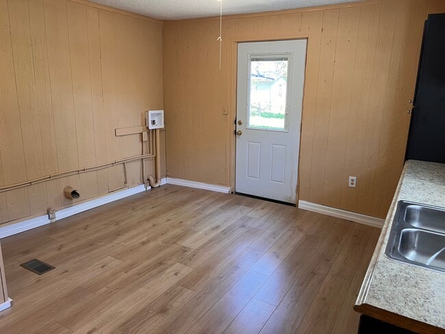 Photo - 711 36th Ave