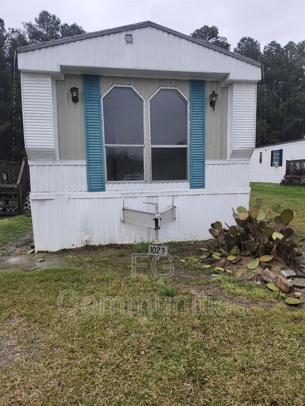 Photo - 1023 Crystal Blvd