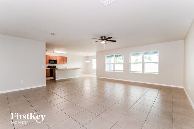 Photo - 614 SW 25th Ln