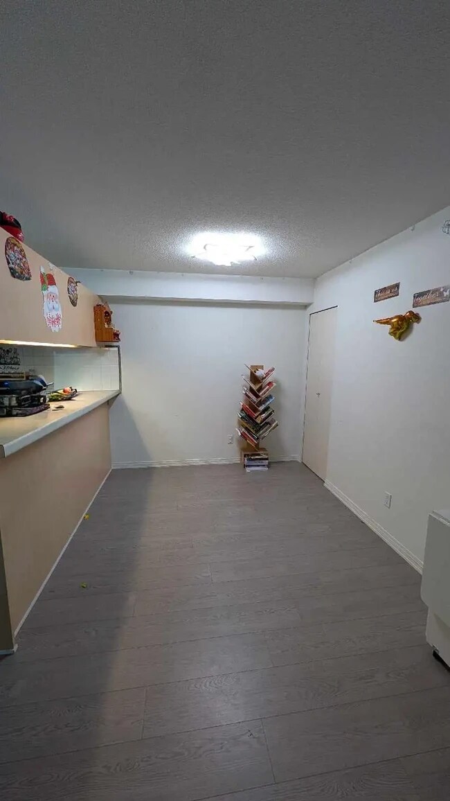 6611 Cooney Rd Unit 2 Bedroom 2 Bathroom Condo