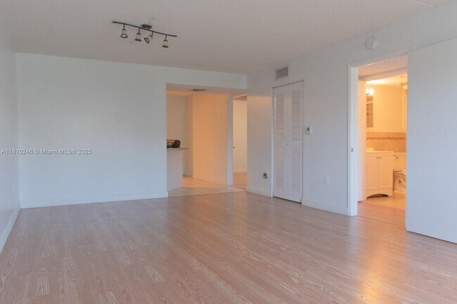 Photo - 6175 NW 186th St Unit 209