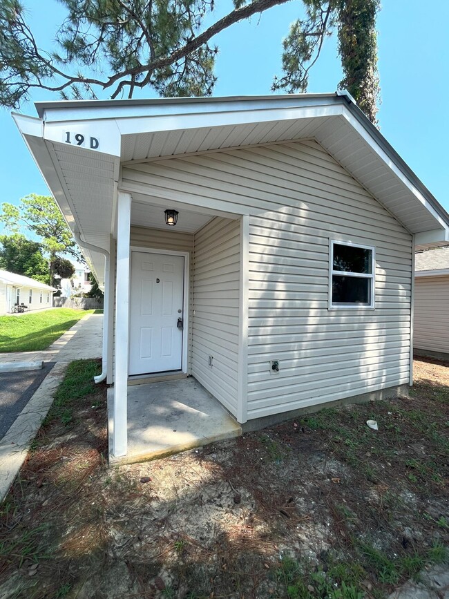 Photo - 19 Park Cir SE Unit D