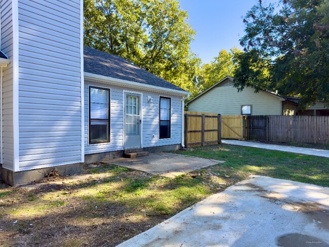 Photo - 3093 Barrycrest Dr